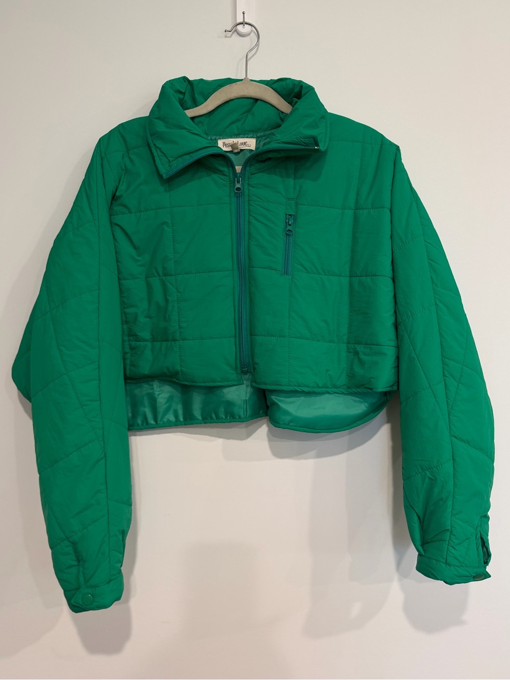 Peach Love California Green Cropped Puffer Jacket Medium NWOT